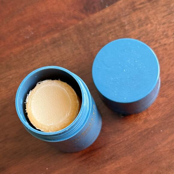 Vintage Burberrys for men After shave blam 2 fl oz/ deodorant 1 oz set in box - Picture 6 of 8